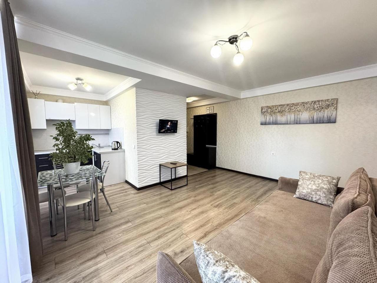 Artal On Obolonskyi Avenue 16a, 2 Bedroom Apartment